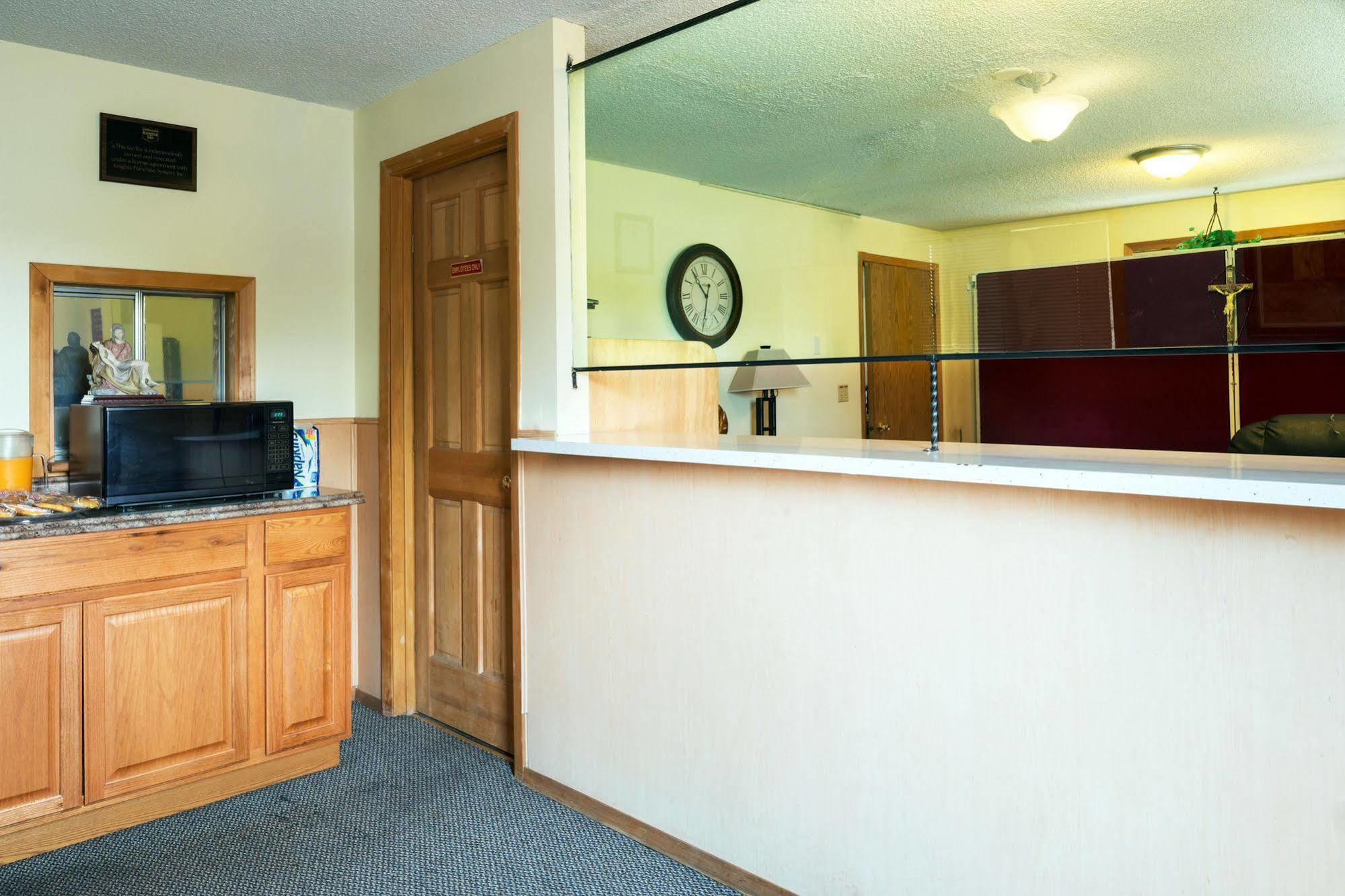 Howard Johnson By Wyndham Spokane Esterno foto